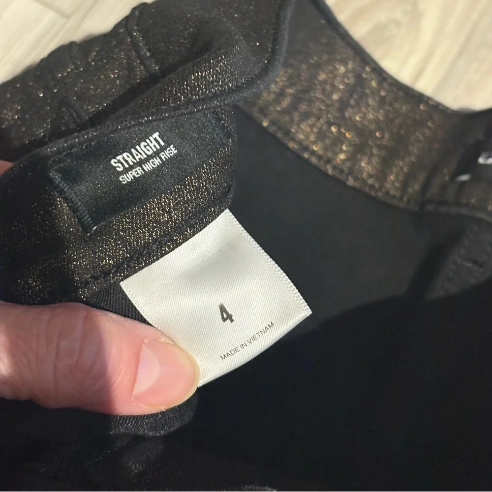 Express | Straight Super High Rise Black & Metallic Gold Jeans | SZ 4 - Picture 3 of 6